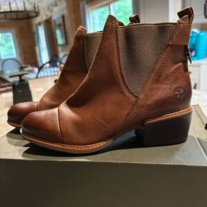 Timberland Sutherland Bay Slouch Chelsea Boot, Women’s’ 9M, New W/ Box